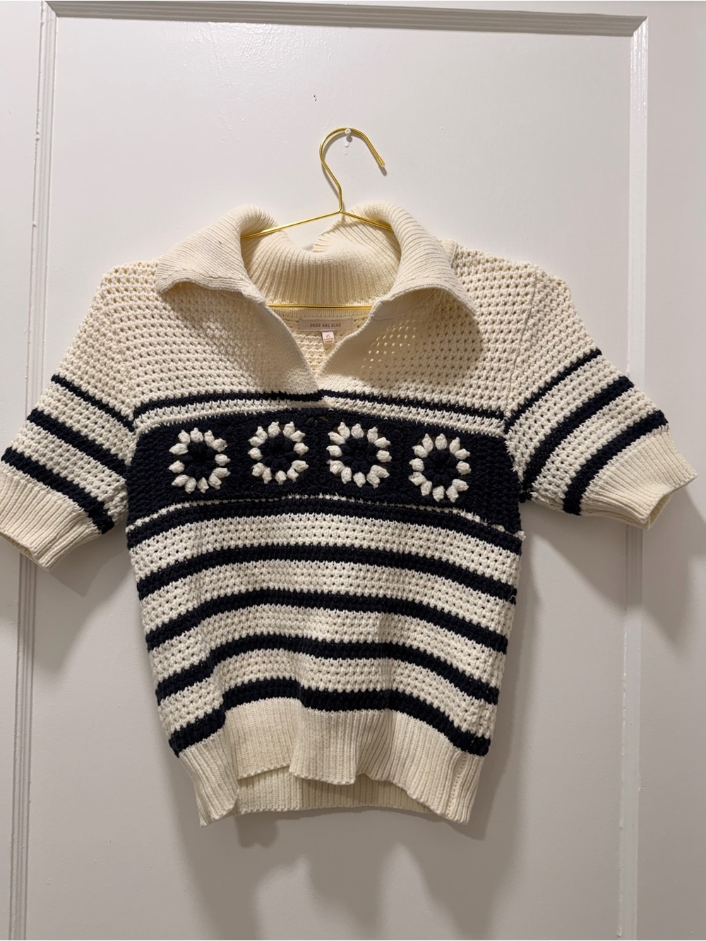 Skies Are Blue Cream and Black Striped Knit Collar Sweater Women’s XS